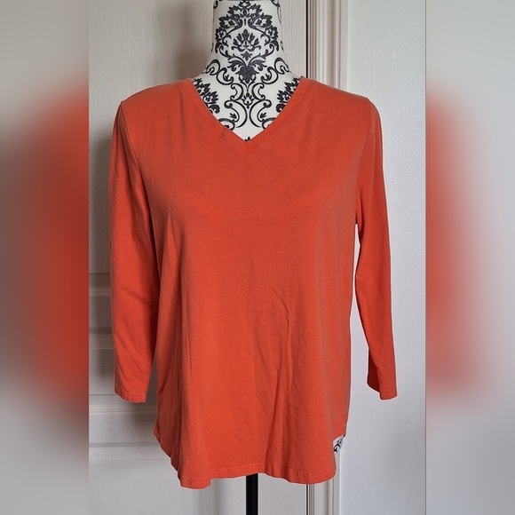 Weatherproof Large V-Neck Top - Picture 5 of 5